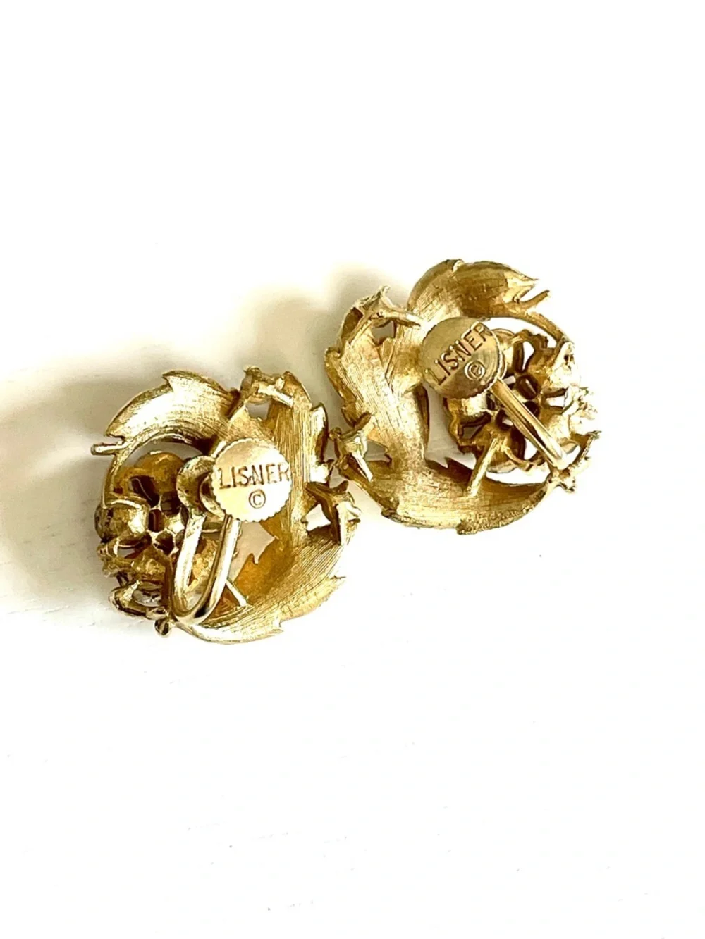Lisner Vintage 1950s Aurora Borealis Rhinestone Enamel Leaf Clip Earrings Floral